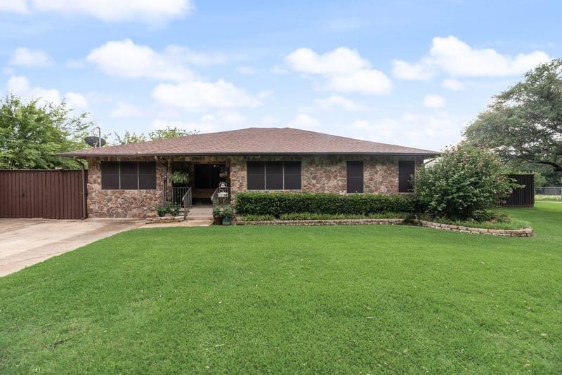 12704 Garden Grove Drive, Dallas TX 75253 - Photo 3