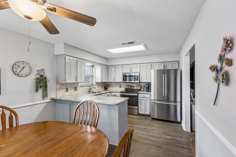 6417 Loma Vista Drive, Watauga TX 76148 - Photo 10