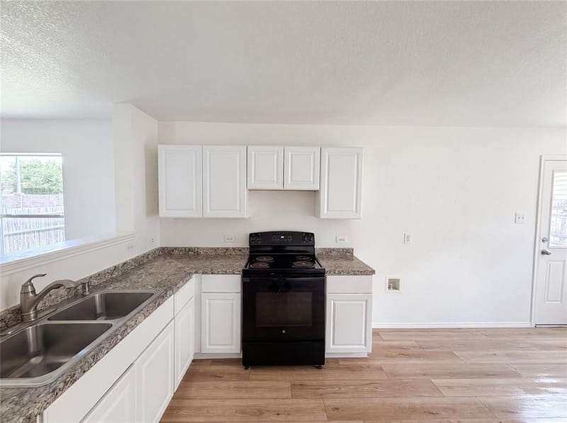 773 San Felipe Trail, Fort Worth TX 76052 - Photo 7