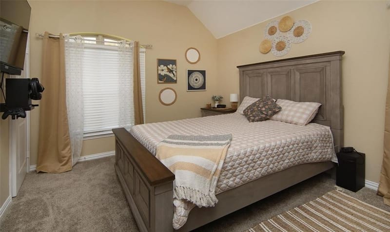 2752 Elmwood Drive, Burleson TX 76028 - Photo 17