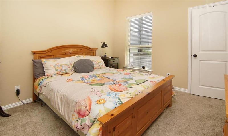 2752 Elmwood Drive, Burleson TX 76028 - Photo 16