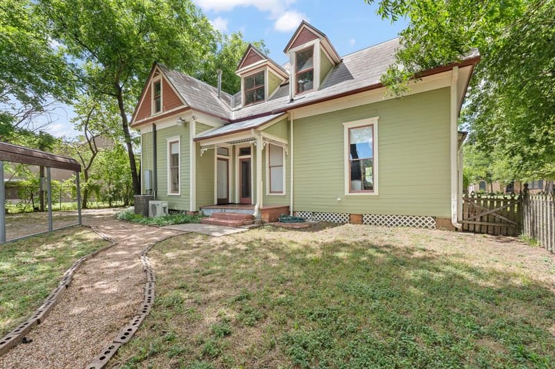 320 E Franklin Street, Hillsboro TX 76645 - Photo 30