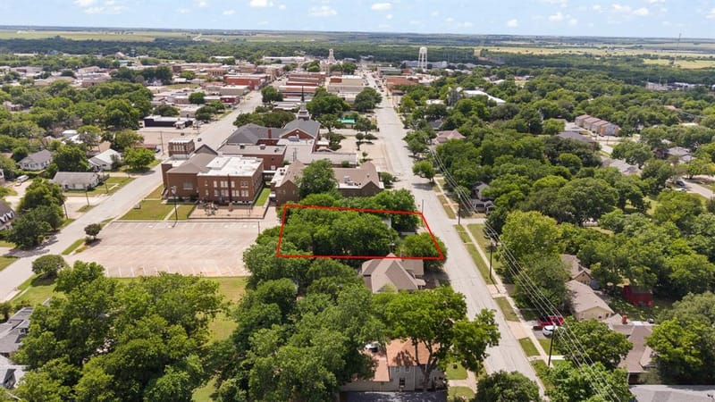 320 E Franklin Street, Hillsboro TX 76645 - Photo 37