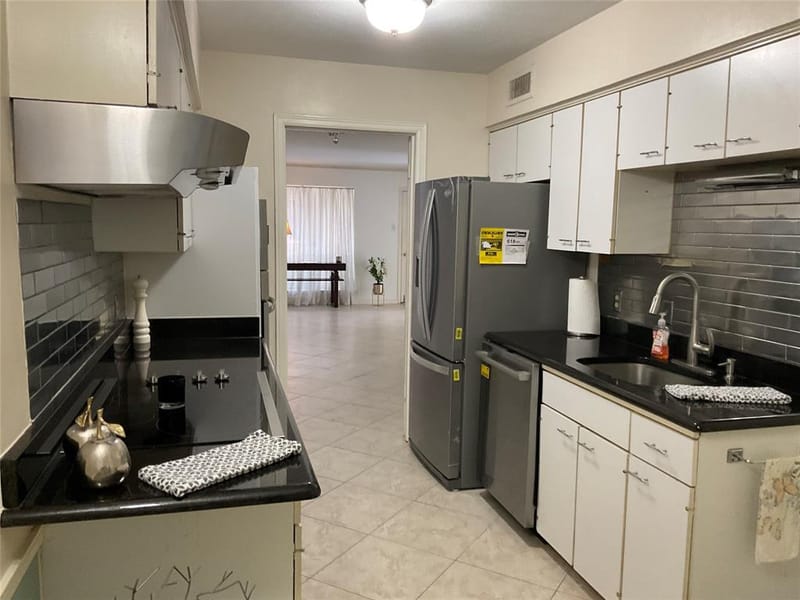 11332 Park Central Place # B, Dallas TX 75230 - Photo 12
