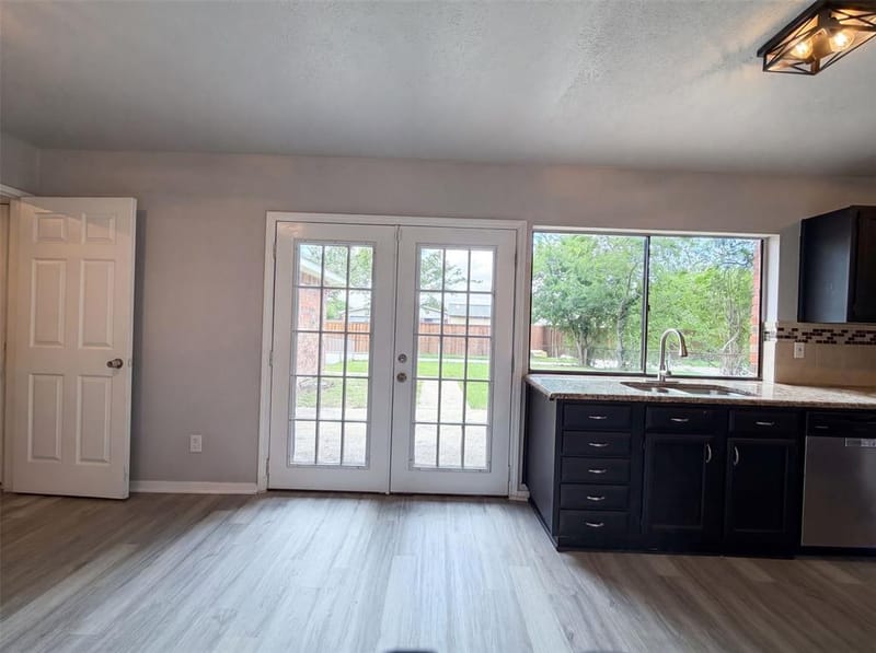 1906 Stockton Trail, Grand Prairie TX 75052 - Photo 6
