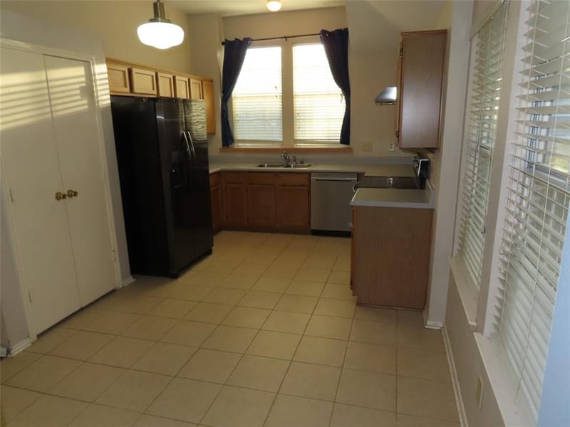 2224 Westview Trail, Denton TX 76207 - Photo 4