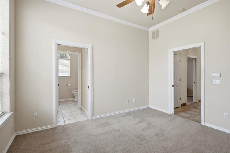1614 Crow Creek Drive, Granbury TX 76049 - Photo 27