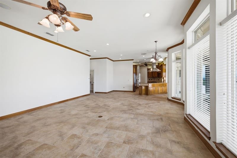 1614 Crow Creek Drive, Granbury TX 76049 - Photo 20