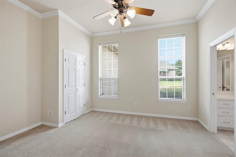 1614 Crow Creek Drive, Granbury TX 76049 - Photo 30
