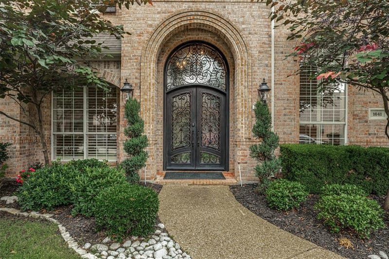 1641 Crockett Drive, Frisco TX 75033 - Photo 2