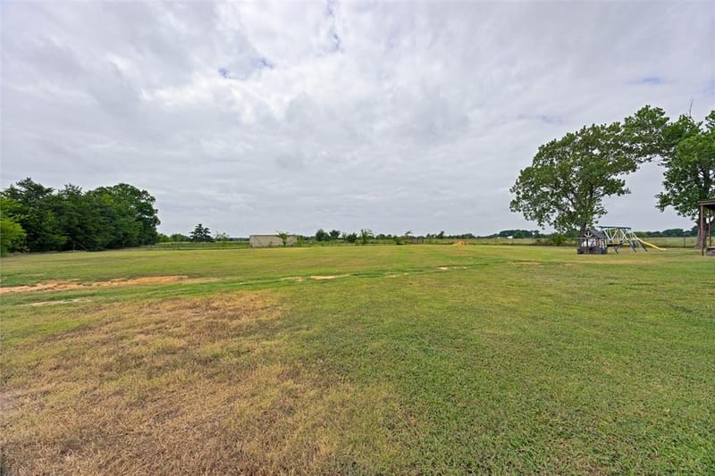 1343 CR 2230, Ivanhoe TX 75447 - Photo 23