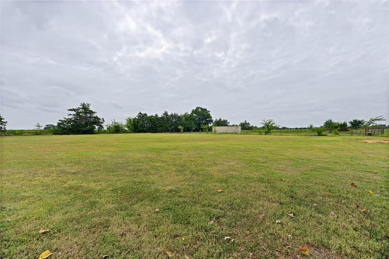 1343 CR 2230, Ivanhoe TX 75447 - Photo 32