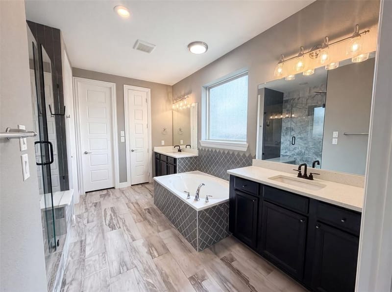 7221 Durand Drive, Irving TX 75063 - Photo 10