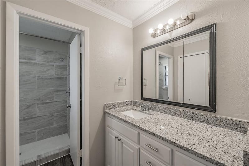 1412 Oxford Street, Arlington TX 76013 - Photo 23