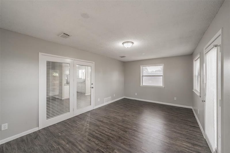 1412 Oxford Street, Arlington TX 76013 - Photo 34