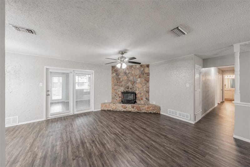 1412 Oxford Street, Arlington TX 76013 - Photo 11