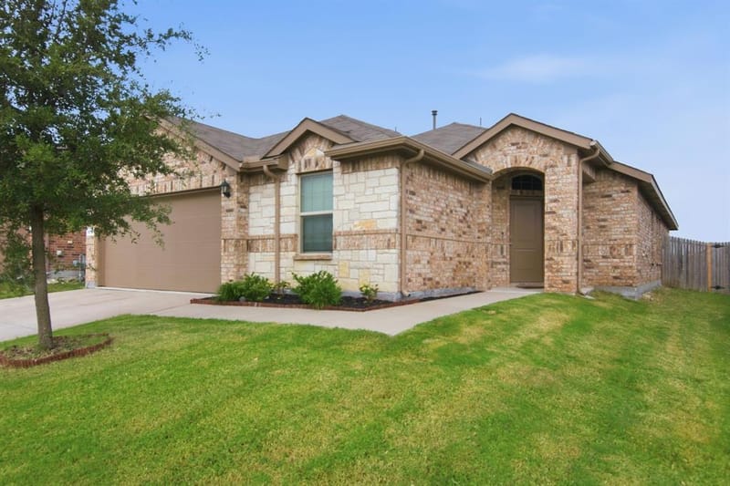 9736 Snowbell Lane, Fort Worth TX 76036 - Photo 3
