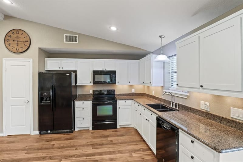 131 Katy, Emory TX 75440 - Photo 13