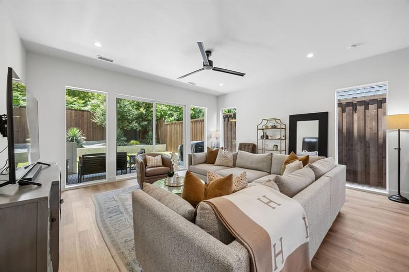 818 Muncie Avenue, Dallas TX 75212 - Photo 4