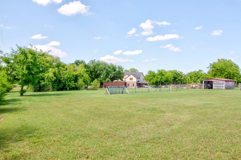 21921 Quail Run Road, Sanger TX 76266 - Photo 32