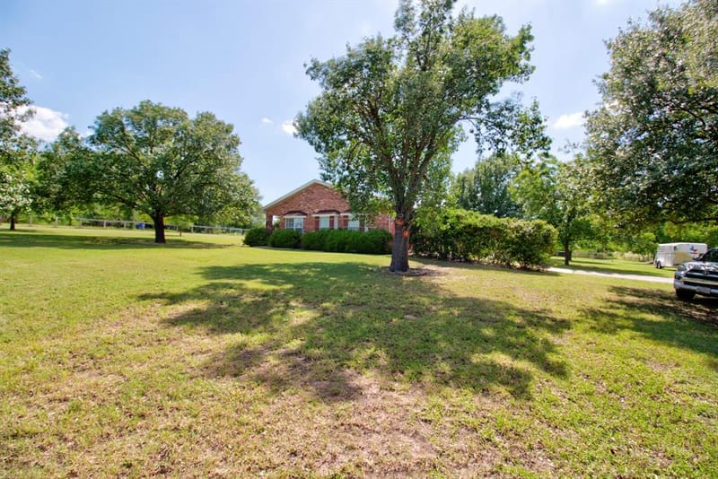 21921 Quail Run Road, Sanger TX 76266 - Photo 10