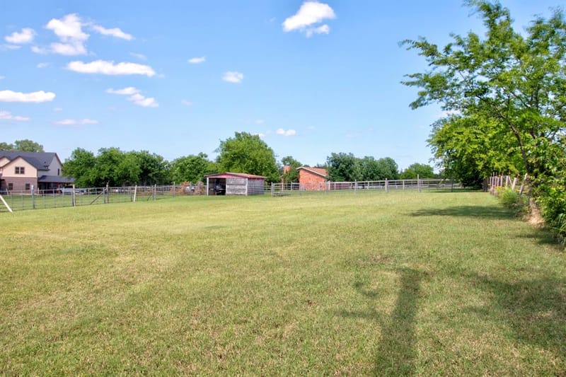 21921 Quail Run Road, Sanger TX 76266 - Photo 33