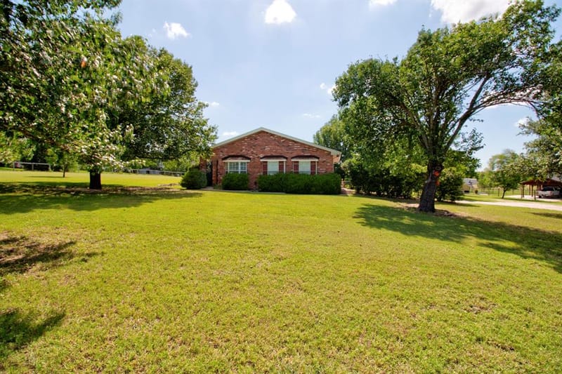 21921 Quail Run Road, Sanger TX 76266 - Photo 11