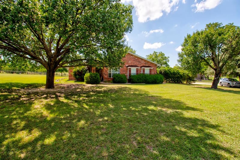 21921 Quail Run Road, Sanger TX 76266 - Photo 8
