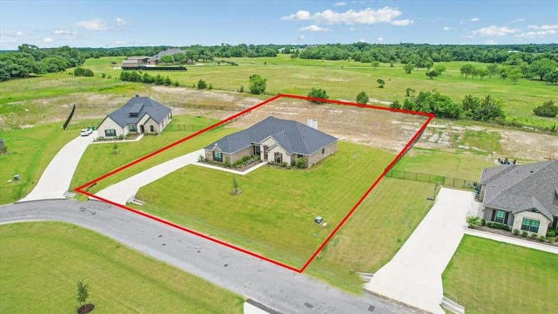 1080 Julian Drive, Van Alstyne TX 75495 - Photo 32