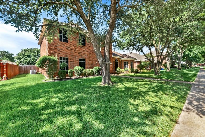 706 Green Apple Drive, Garland TX 75044 - Photo 3