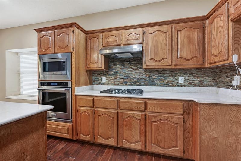 706 Green Apple Drive, Garland TX 75044 - Photo 32