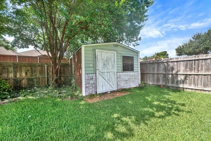 706 Green Apple Drive, Garland TX 75044 - Photo 37
