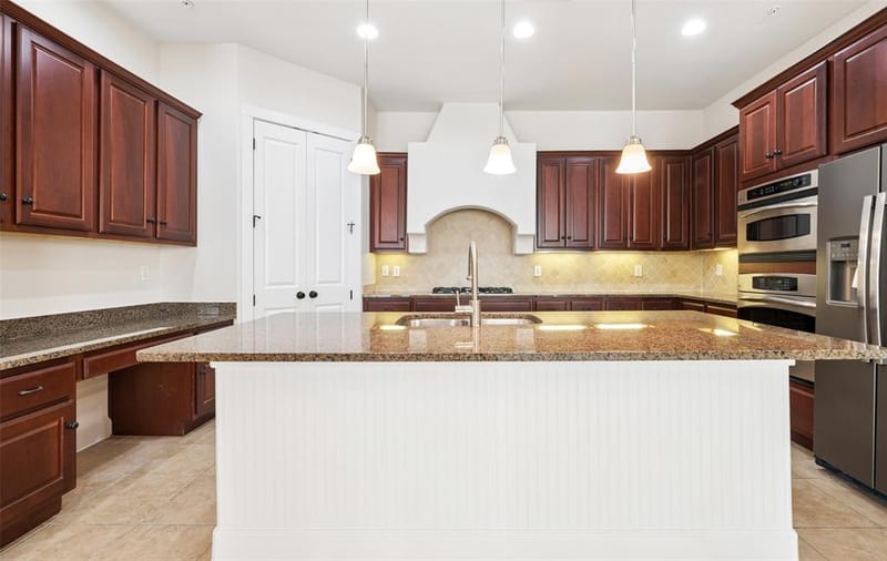 610 Via Ravello # 201, Irving TX 75039 - Photo 12
