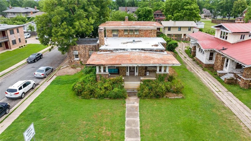 607 S Main Street, Paris TX 75460
