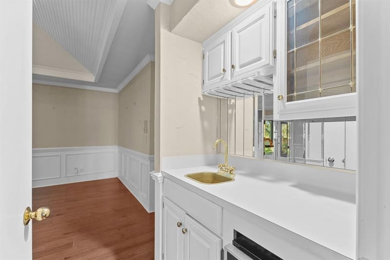 1807 Royal Oak Drive, Tyler TX 75703 - Photo 7