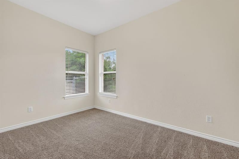 214 Knob Hill Drive, Granbury TX 76048 - Photo 23