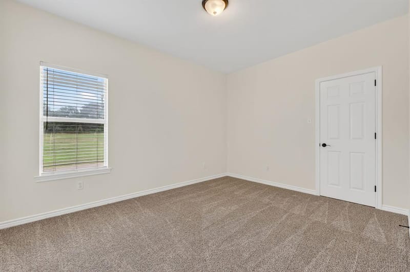 214 Knob Hill Drive, Granbury TX 76048 - Photo 20