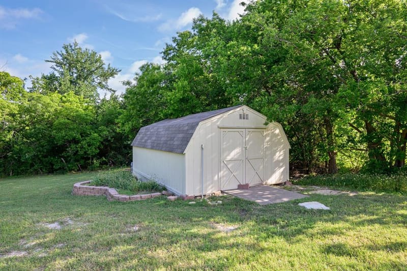 214 Knob Hill Drive, Granbury TX 76048 - Photo 30