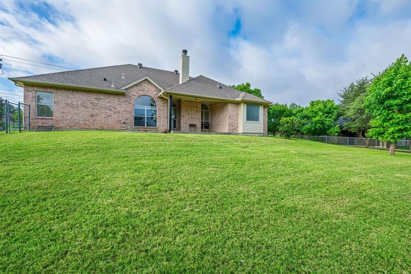 214 Knob Hill Drive, Granbury TX 76048 - Photo 34