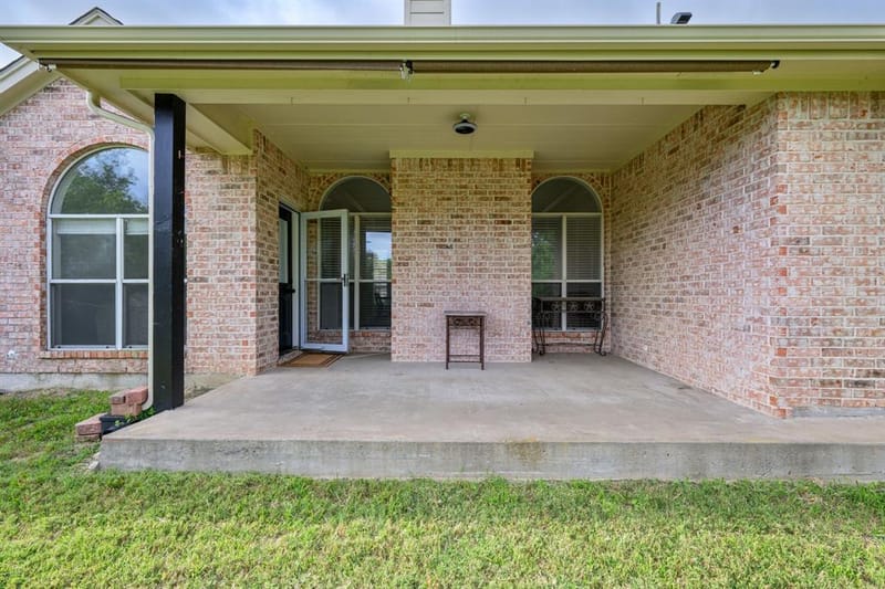 214 Knob Hill Drive, Granbury TX 76048 - Photo 33