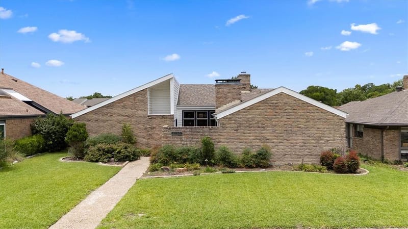 16833 Davenport Court, Dallas TX 75248 - Photo 2