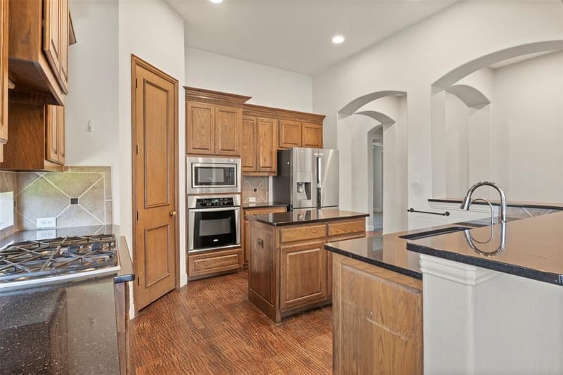 6811 San Fernando, Irving TX 75039 - Photo 10