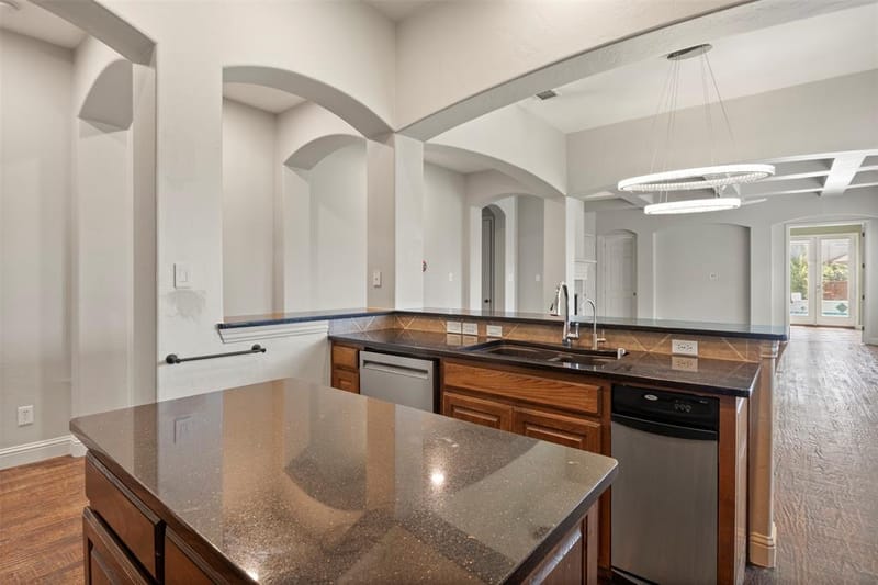 6811 San Fernando, Irving TX 75039 - Photo 11