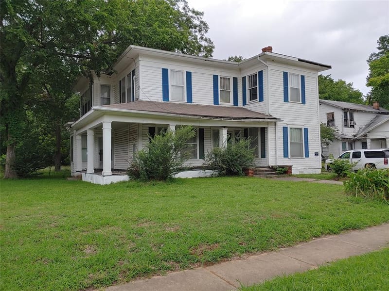 431 Fitzhugh Avenue, Paris TX 75460