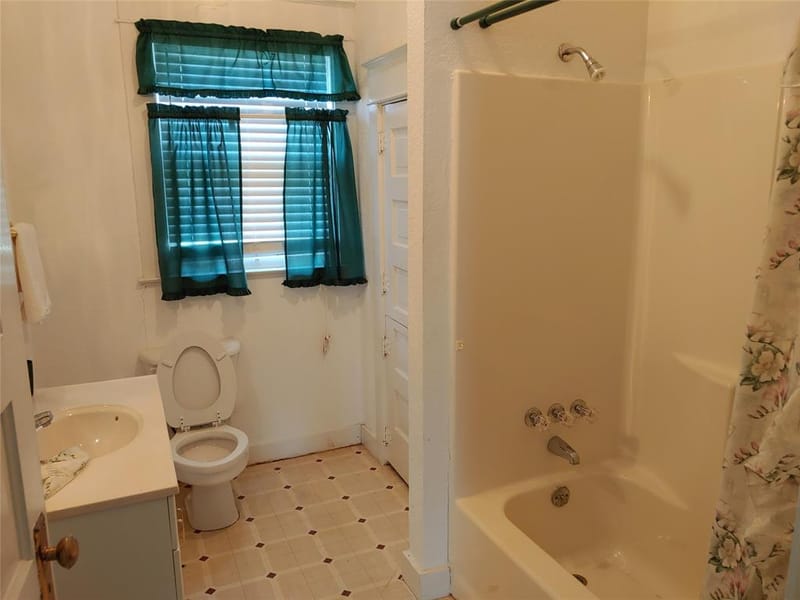 431 Fitzhugh Avenue, Paris TX 75460 - Photo 24