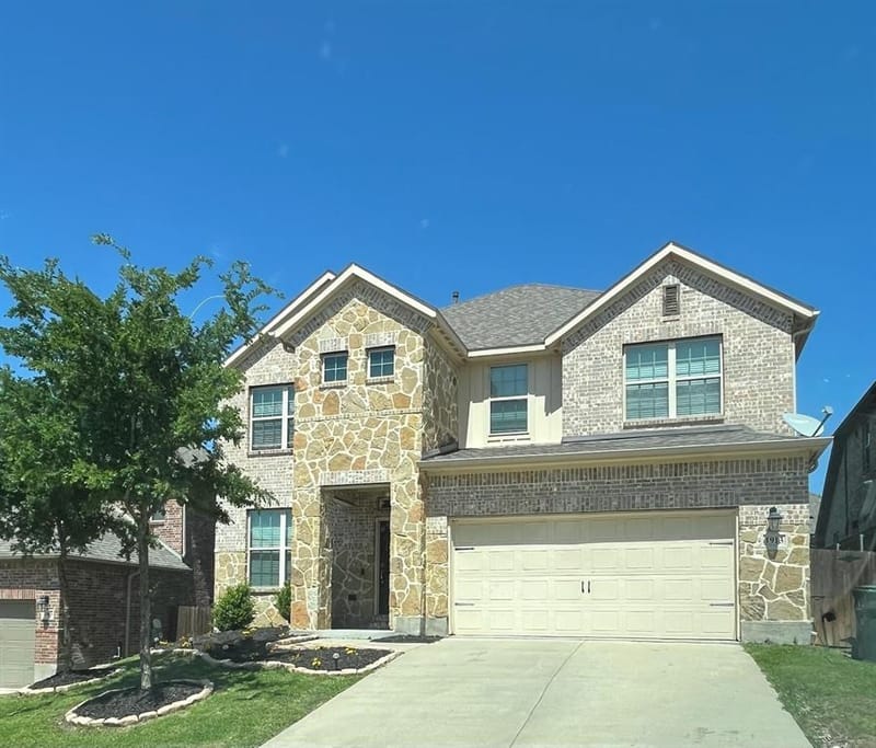1913 Edgewater Drive, Garland TX 75043