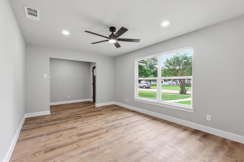 6333 Symphony Lane, Dallas TX 75227 - Photo 9