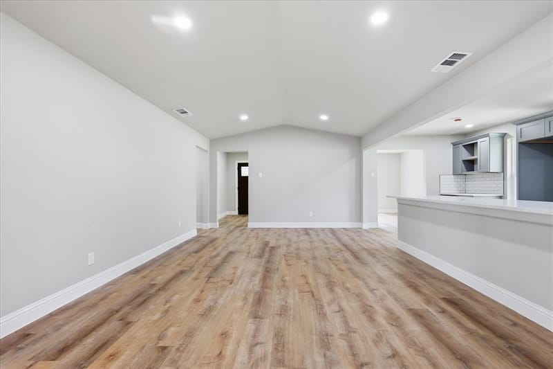 6333 Symphony Lane, Dallas TX 75227 - Photo 14