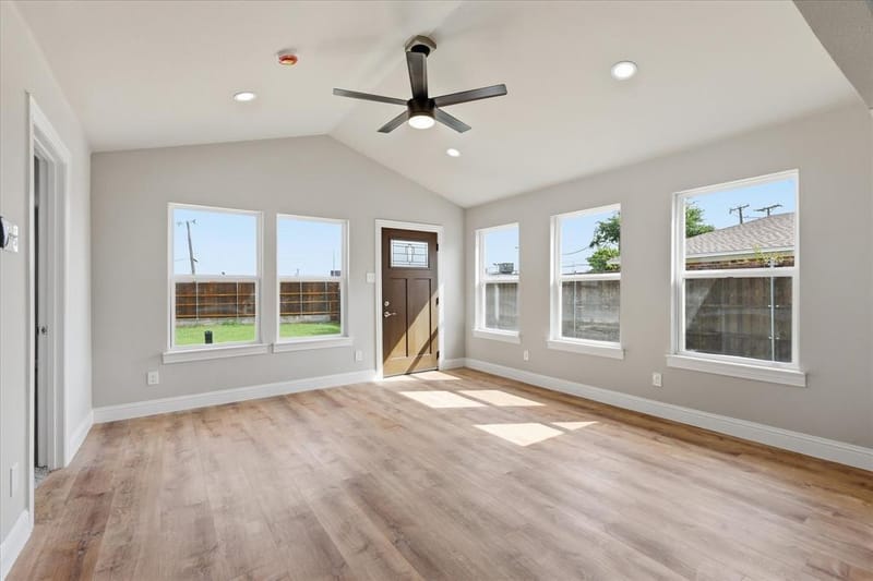6333 Symphony Lane, Dallas TX 75227 - Photo 31