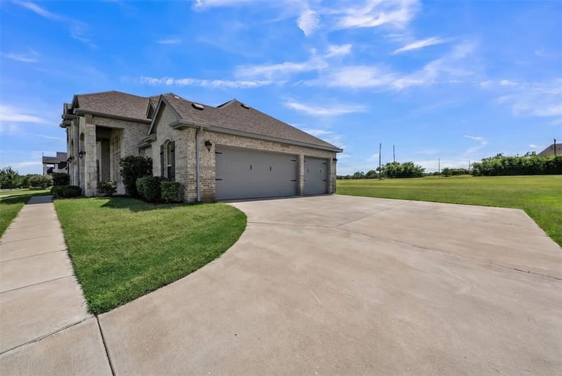 231 Berkeley Drive, Waxahachie TX 75167 - Photo 3